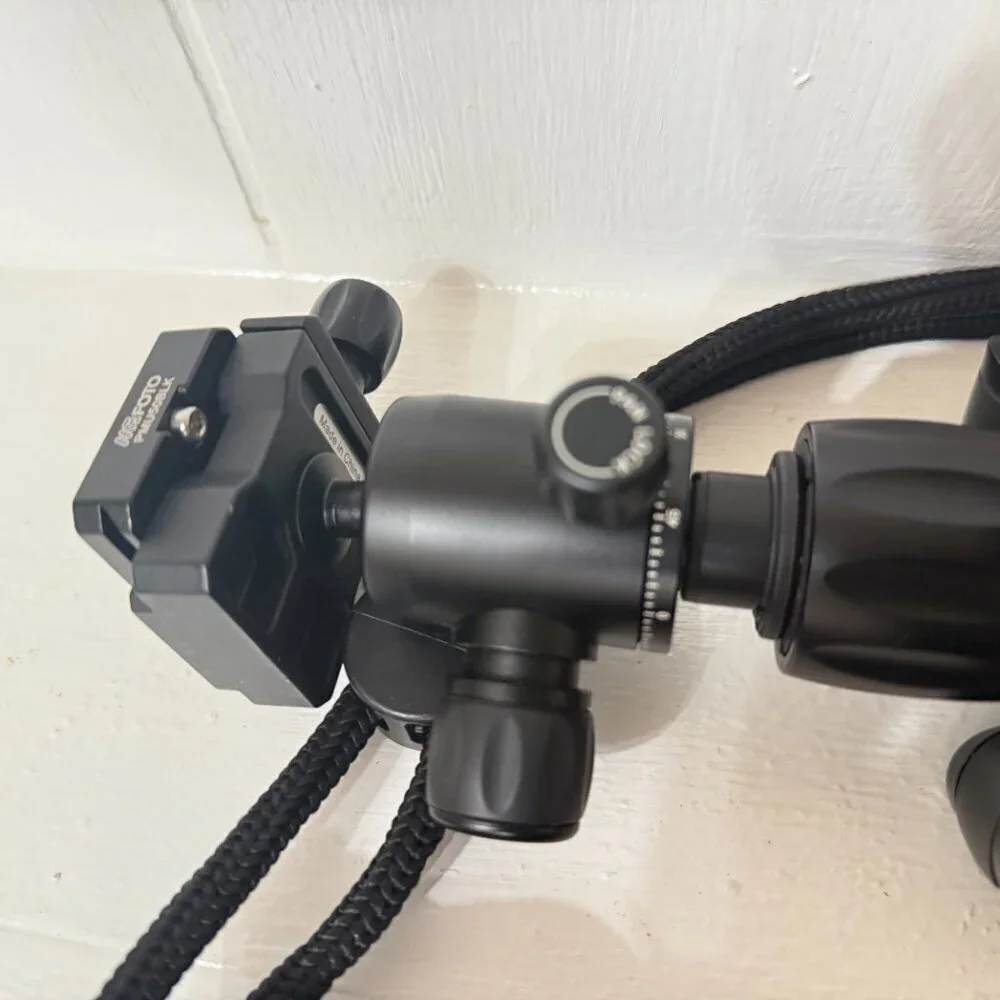 MeFOTO RoadTrip Air Travel Tripod/ Selfie Stick NWOT